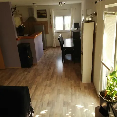 Erien Apartment *